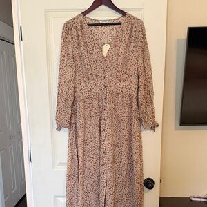 JODIFL Beige Floral Long Sleeve Dress